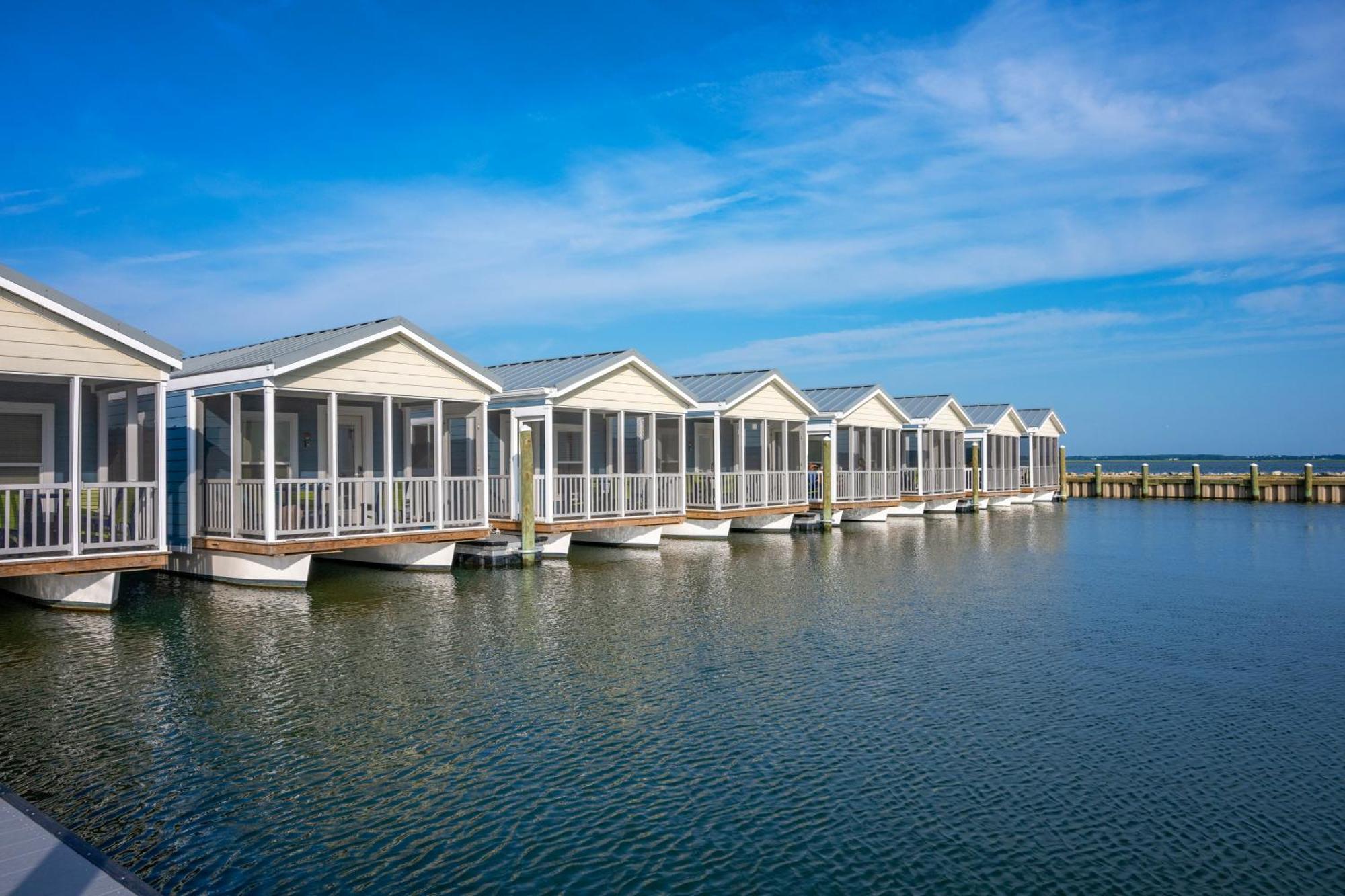 Blufin Bungalows & Marina Чинкотиг Экстерьер фото